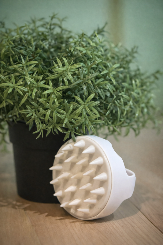 Masajeador Capilar de Silicona – Estimula el Cuero Cabelludo